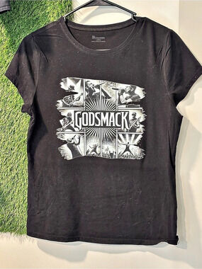 Godsmack Graphic Band Tee in Black